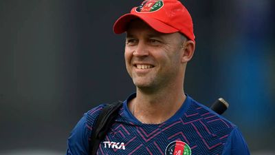 Afghanistan extend head coach Jonathan Trott's contract