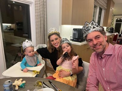 Pau Gasol's Heartwarming Family New Year Celebration at Home