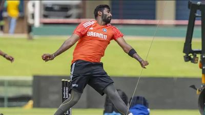 Watch: Jasprit Bumrah imitates R Ashwin's action to perfection at nets