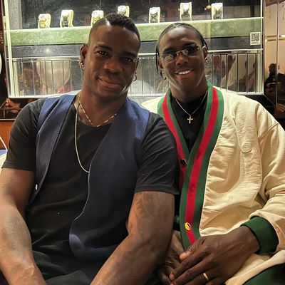 Mario Balotelli Enjoys New Year's Celebration with Friends and Dinner