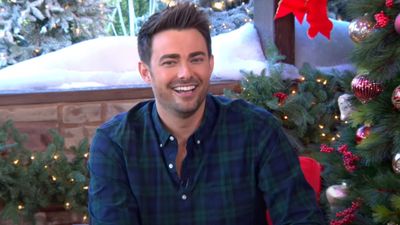 Jonathan Bennett Has A Sweet (And Mean Girls-Oriented) Response When Asked What Hallmark Stars He'd Like To Team Up With