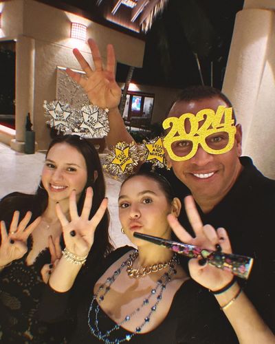 Alex Rodriguez Rings in the New Year with Friends in Style
