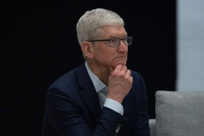 What’s behind Apple’s $100 billion market-cap loss today? A major downgrade that has investors worried about slowing iPhone sales is the key culprit