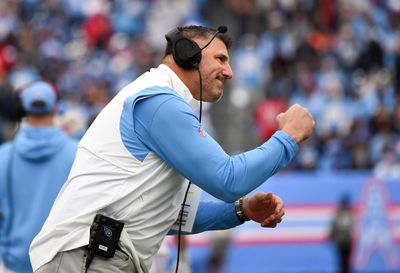 Titans’ Mike Vrabel wears tiger ears after losing bet