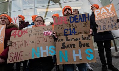 Tens of thousands face NHS cancellations as six-day strike begins in England