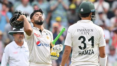 3rd Test Day 1: Gritty Pakistan recover to post 313 against Australia