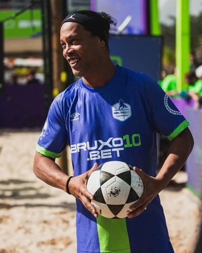 Ronaldinho: The Masterful Magician of Football's Sandy Pitch