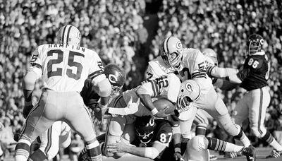 Former Packers center Ken Bowman, who played on three championship teams, dies at 81