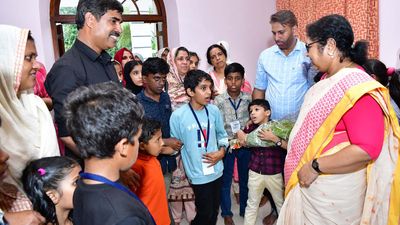 Differently abled students meet Minister for Social Justice
