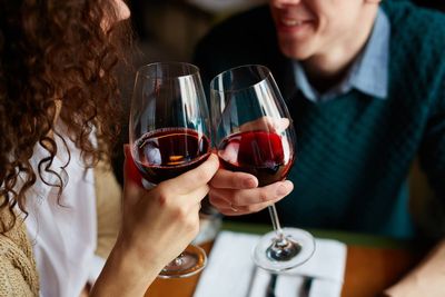 Woman defended for asking her date to pay to clean her dress after he ‘ruined’ it