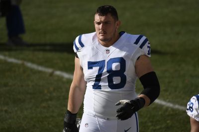 Colts’ Ryan Kelly wearing walking boot at practice