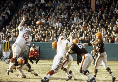 Frank Ryan, QB of the Browns’ last championship team, has died at 87