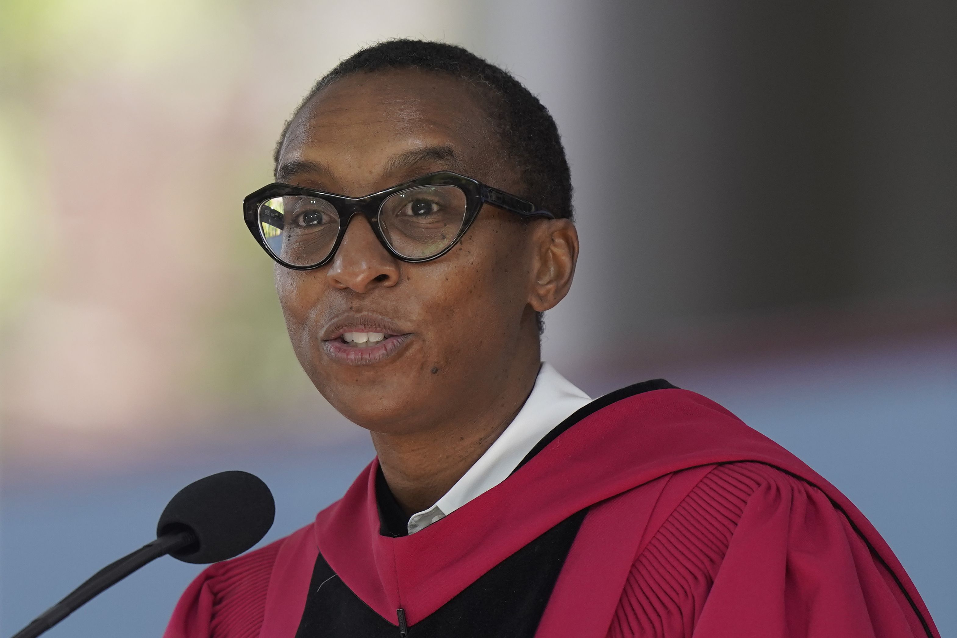 Former Harvard president blames 'demagogues' for her…
