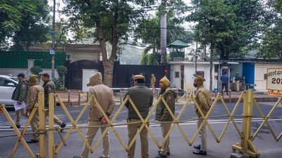 AAP sources claim roads leading to Delhi CM Kejriwal’s house blocked ahead of ED raid; police denies charge