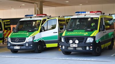 'No one to help': Man dies after 10-hour ambo wait