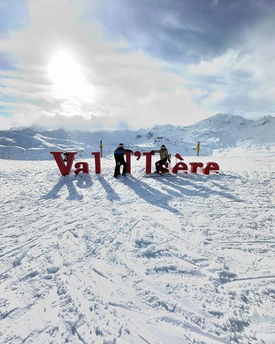 John Terry Shares Joyful Snowy Mountain Skiing Adventure and Sends Warm Message