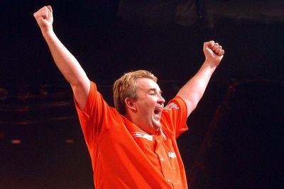 On this day in 2004: Phil Taylor beats Kevin Painter in epic world darts final