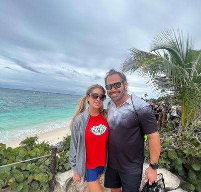 Johnny Damon and Wife Enjoy Beach Bliss in Instagram Post
