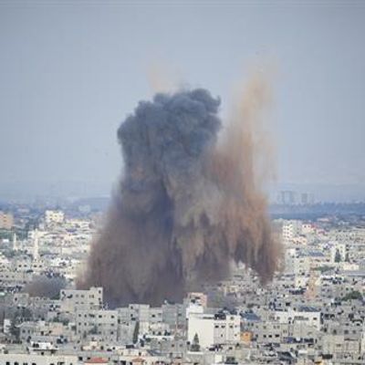 Explosion rocks Gaza camp, cease-fire talks stalled, hostages still held