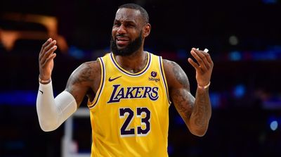 Lakers Drop Below .500 After Blowout Loss to Heat and NBA Fans Are Gloating