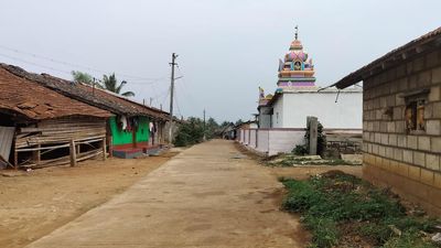 Temples closed following entry of Dalit youth at Gollarahatti in Tarikere