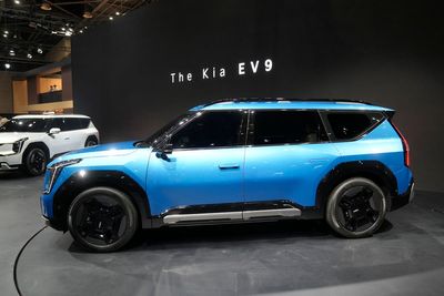 Kia EV9, Toyota Prius and Ford Super Duty pickup win 2024 North American SUV, car and truck awards