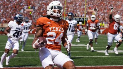 Key Texas Offensive Weapon Declares For NFL Draft Early After Season-Ending Injury