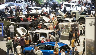 Stellantis brands Jeep, Dodge, Chrysler and others skipping Chicago Auto Show