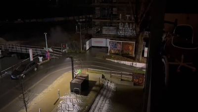 London party boat sinks in Thames and flood hits Hackney Wick amid heavy rainfall