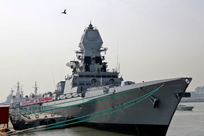 Indian Navy deploys ship and patrol aircraft following bid to hijack a Liberia-flagged bulk carrier.