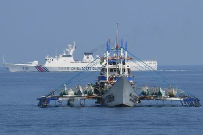 Beijing Slams 'Muscle-Flexing, Provocative' US-Philippines Joint South China Sea Patrol