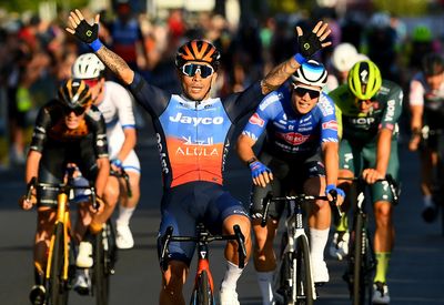 Caleb Ewan starts 2024 with a win at elite men's Australian criterium title