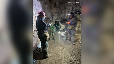 2,500-year-old burials of 3 people discovered in a cave in Mexico