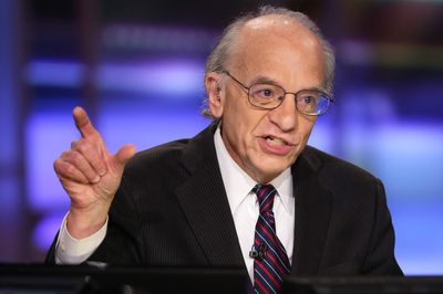 Wharton’s Jeremy Siegel says the Dow could surpass 40,000—if the Fed doesn’t get in the way