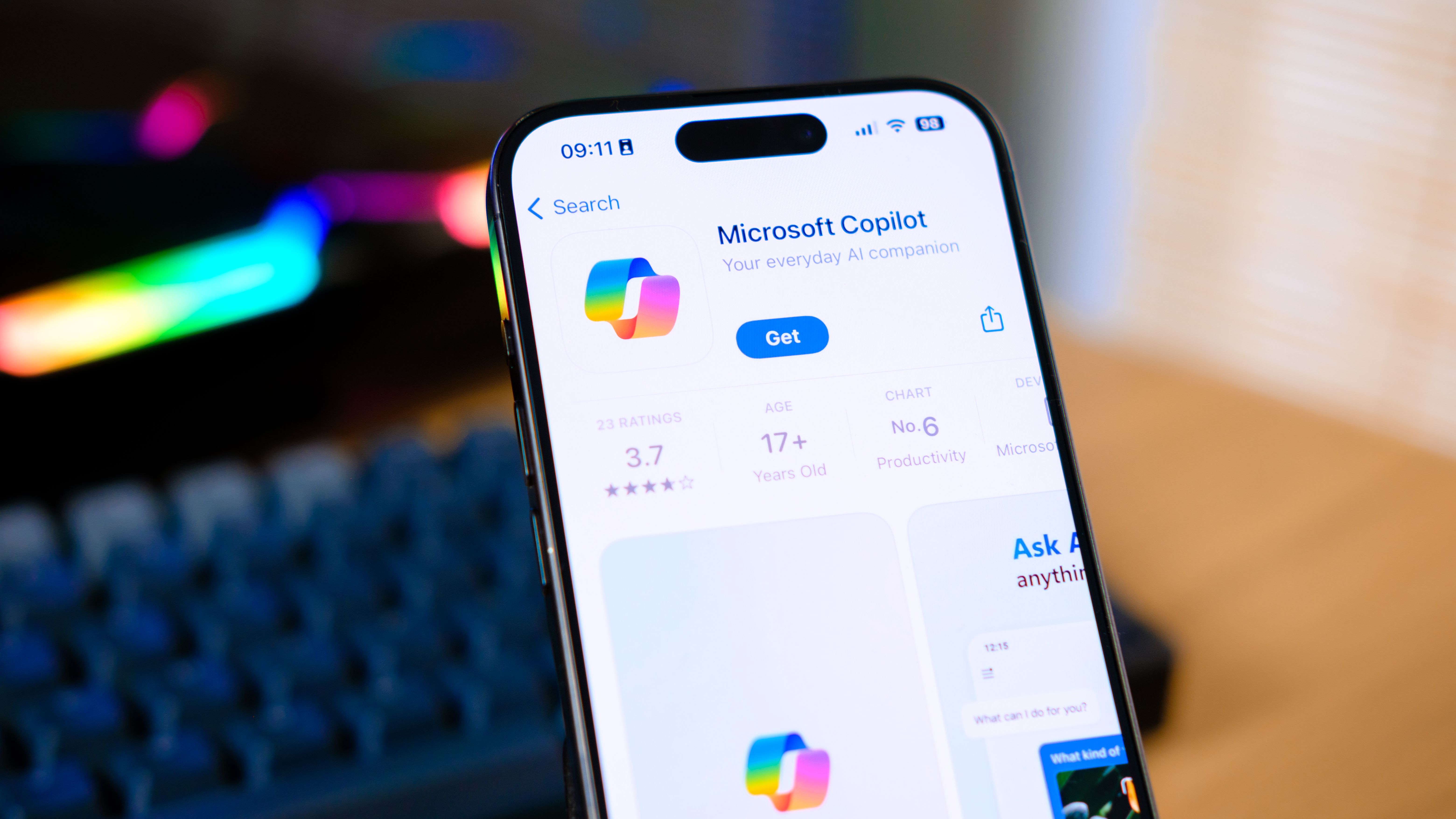 Microsoft Copilot is now available as an iPhone app