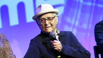 SuperAgers like the late Norman Lear show us how aging could be, with researchers now trying to learn more