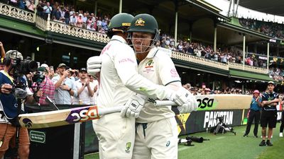 Warner, Khawaja have chance to create own iconic exit