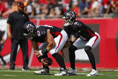 Falcons injury report: Drew Dalman out, Taylor Heinicke questionable