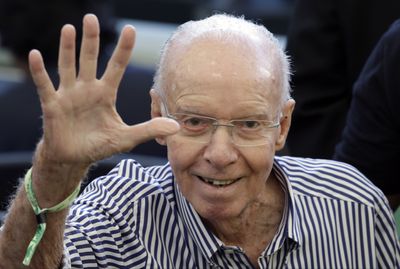 Brazilian Soccer Legend Mario Zagallo Dies at 92