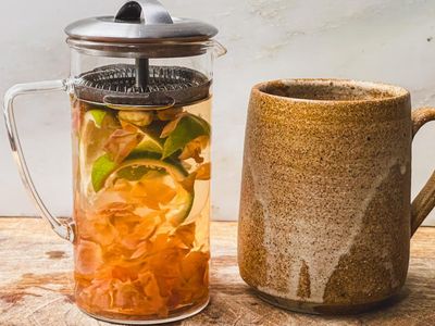 How to turn fruit peelings into a herbal tea – recipe