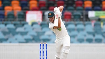 Cummins doesn't want changes in Aussie batting order