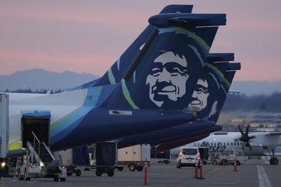 Alaska Airlines grounds 737 Max 9 fleet after window blows out on flight from Oregon