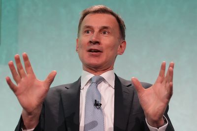 Jeremy Hunt says buying first home a ‘real struggle’ after ‘not that difficult’ claim by NatWest chair