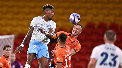 Gomes double gives Sydney ALM win over Roar