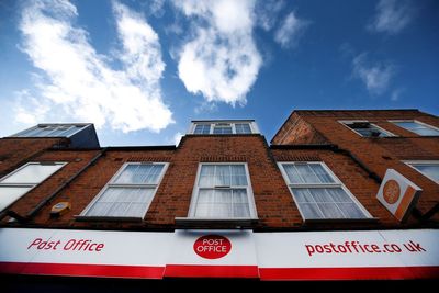 Police probe UK Post Office for accusing over 700 employees of theft. The culprit was an IT glitch