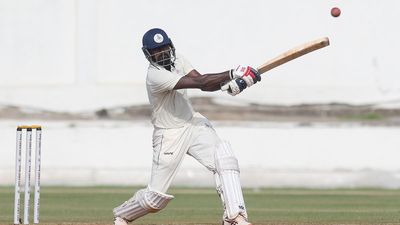 Ranji Trophy | Warrier and Mohammed’s partnership with the bat helps TN take a slender lead
