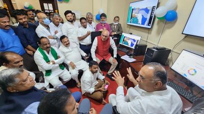 Health Minister Dinesh Gundu Rao inaugurates Tele ICU Hub facility at KIMS in Hubballi