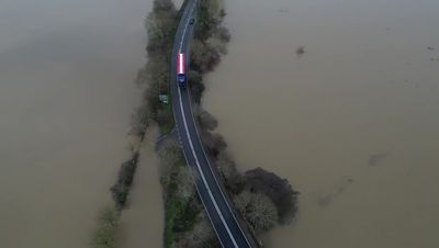 Vigilance urged as ‘significant’ flooding expected on Thames, Environment Agency warns