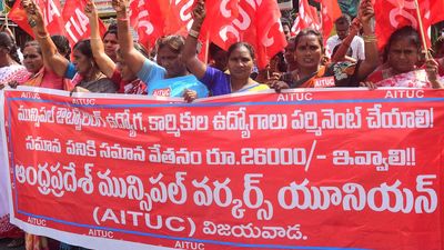 Municipal workers in Andhra Pradesh to continue strike as talks with government make no headway