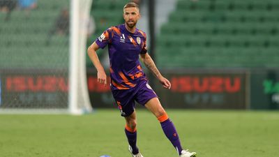 Training ground mishap sidelines Glory defender Beevers